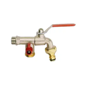 Rubinetto da giardino con presa supplementare